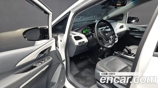 CHEVROLET BOLT 2019 — 185 922 км, белый, Корея — под ключ — фото 10
