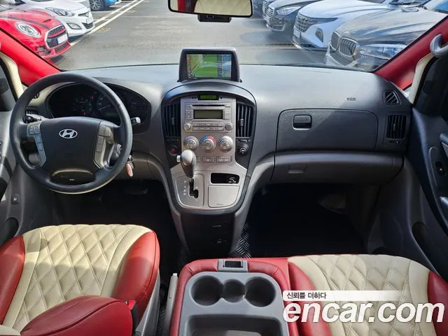 HYUNDAI GRAND STAREX 2014 — 82 719 км, серебристый, Корея — под ключ — фото 7