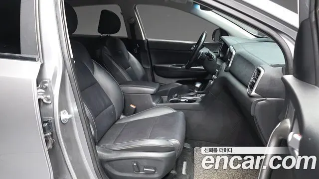 KIA SPORTAGE THE BOLD 2019 — 185 436 км, серебристо-серый, Корея — под ключ — фото 11