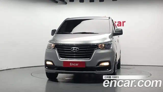 HYUNDAI GRAND STAREX 2019 — 168 307 км, серебристый, Корея — под ключ — фото 3