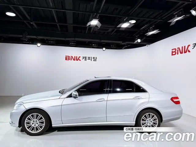 MERCEDES-BENZ E-CLASS W212 2010 — 238 147 км, серебристый, Корея — под ключ — фото 3