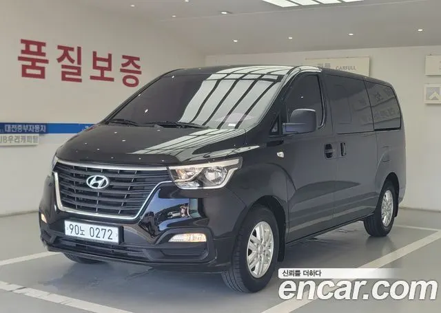 HYUNDAI GRAND STAREX 2019 — 20 764 км, чёрный, Корея — под ключ — фото 12