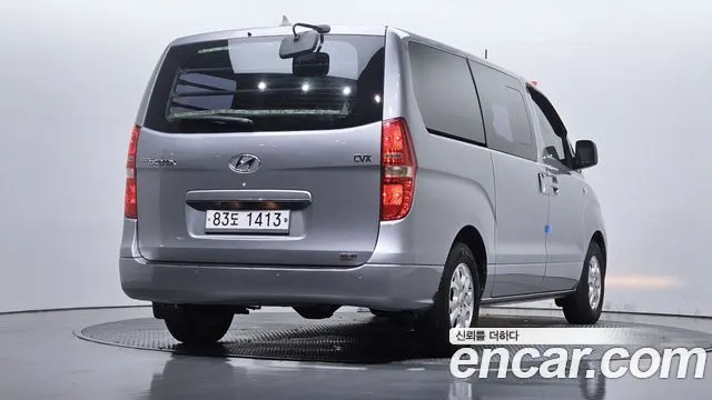 HYUNDAI GRAND STAREX 2012 — 107 756 км, серебристый, Корея — под ключ — фото 2