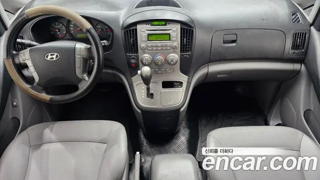 HYUNDAI GRAND STAREX 2012 — 107 756 км, серебристый, Корея — под ключ — фото 7