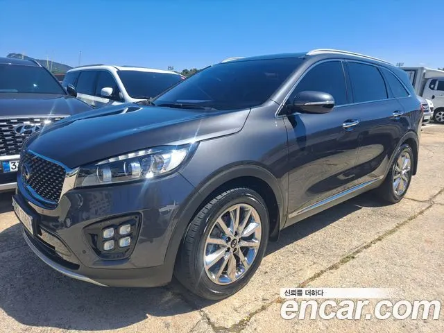 KIA SORENTO 2017 — 105 000 км, серый, Корея — под ключ — фото 1