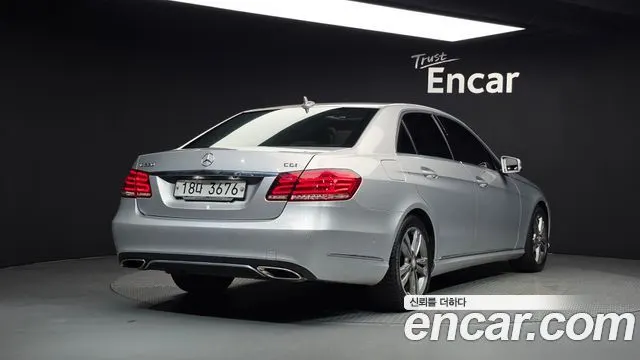 MERCEDES-BENZ E-CLASS W212 2014 — 300 922 км, серебристый, Корея — под ключ — фото 2