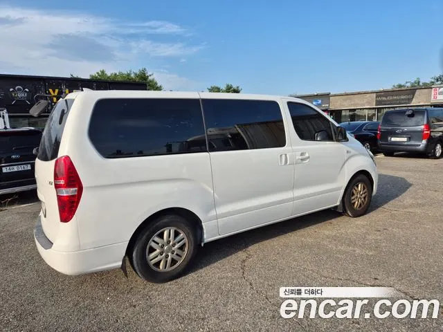 HYUNDAI GRAND STAREX 2018 — 143 721 км, белый, Корея — под ключ — фото 2
