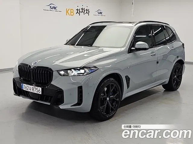 BMW X5 2024 — 15 000 км, светло-серебристый, Корея — под ключ — фото 1