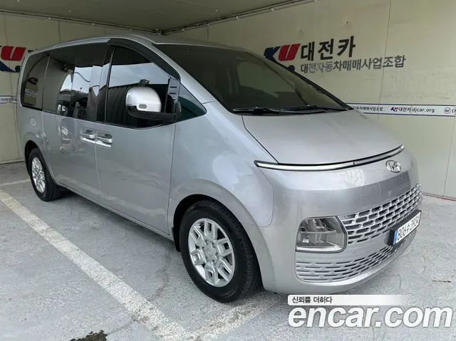 HYUNDAI STARIA 2022 — 158 825 км, серебристо-серый, Корея — под ключ — фото 12
