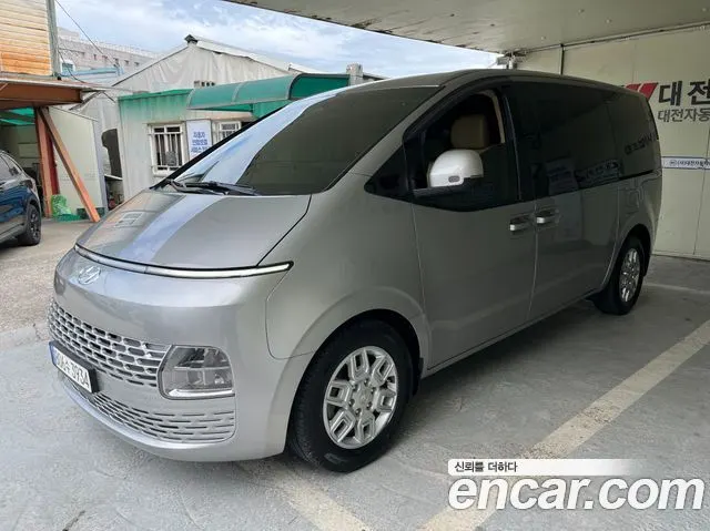HYUNDAI STARIA 2022 — 158 825 км, серебристо-серый, Корея — под ключ — фото 3