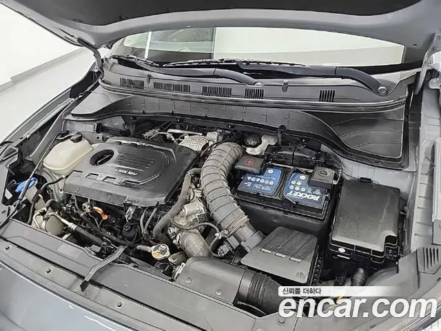 HYUNDAI KONA 2018 — 108 138 км, тёмно-зелёный, Корея — под ключ — фото 5