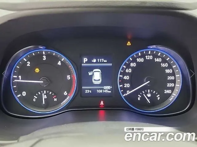 HYUNDAI KONA 2018 — 108 138 км, тёмно-зелёный, Корея — под ключ — фото 6