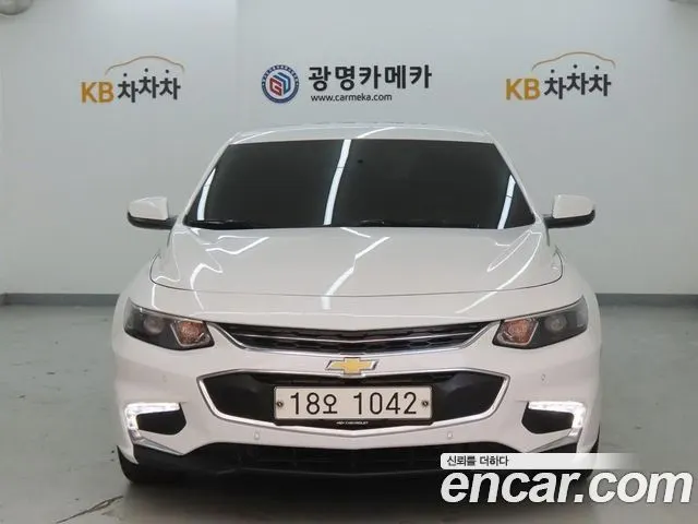 CHEVROLET MALIBU 2017 — 70 000 км, белый, Корея — под ключ — фото 1