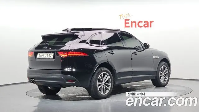 JAGUAR F-PACE 2017 — 127 344 км, чёрный, Корея — под ключ — фото 2