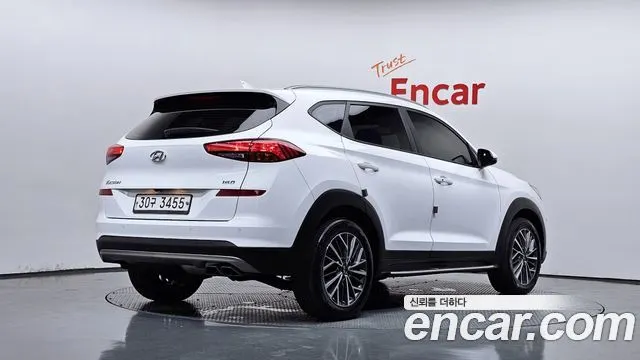 HYUNDAI TUCSON 2019 — 138 083 км, белый, Корея — под ключ — фото 2