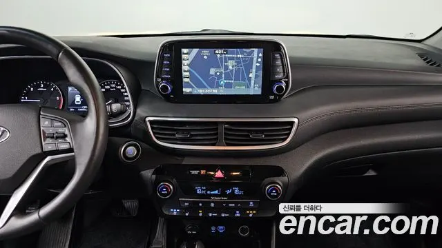 HYUNDAI TUCSON 2019 — 138 083 км, белый, Корея — под ключ — фото 12