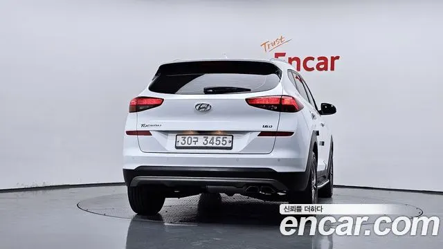 HYUNDAI TUCSON 2019 — 138 083 км, белый, Корея — под ключ — фото 4