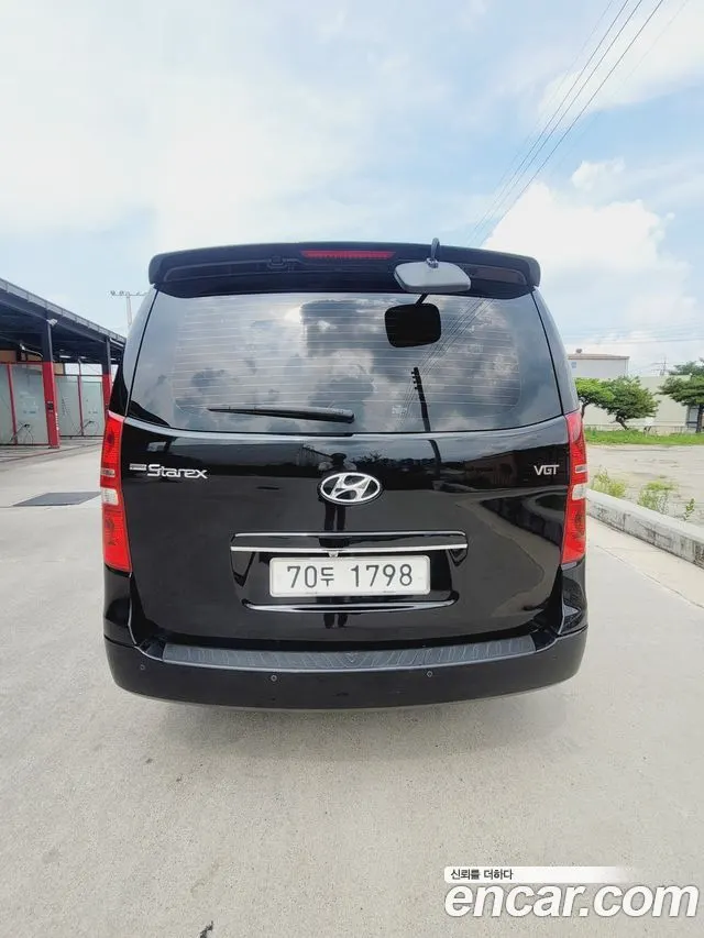 HYUNDAI GRAND STAREX 2015 — 178 000 км, чёрный, Корея — под ключ — фото 2