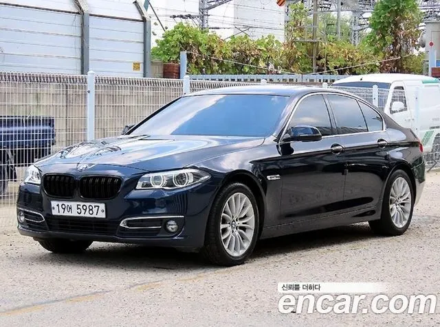 BMW 5 SERIES 2014 — 119 376 км, синий, Корея — под ключ — фото 12