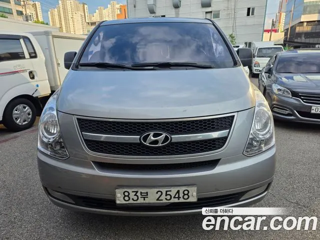 HYUNDAI GRAND STAREX 2012 — 430 000 км, серебристый, Корея — под ключ — фото 1