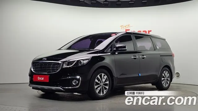 KIA CARNIVAL 2016 — 87 109 км, чёрный, Корея — под ключ — фото 1