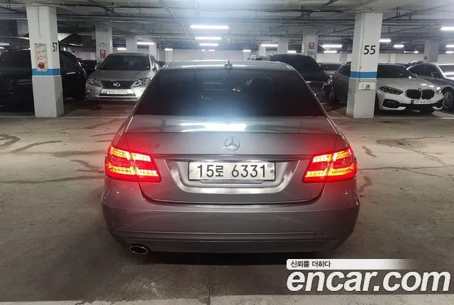 MERCEDES-BENZ E-CLASS W212 2013 — 84 227 км, серебристо-серый, Корея — под ключ — фото 2