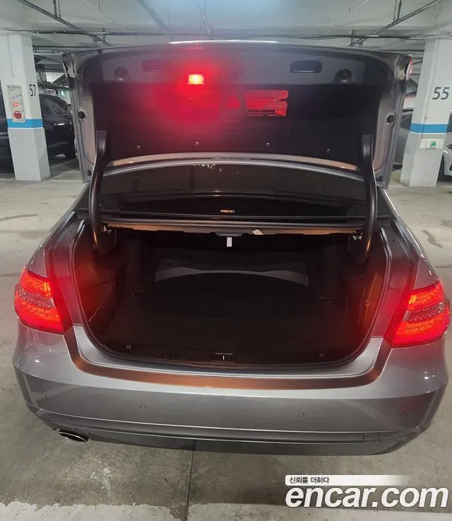 MERCEDES-BENZ E-CLASS W212 2013 — 84 227 км, серебристо-серый, Корея — под ключ — фото 4