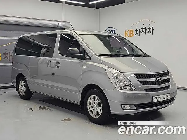 HYUNDAI GRAND STAREX 2014 — 46 220 км, серебристый, Корея — под ключ — фото 4