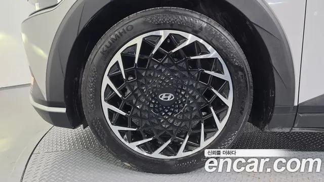 HYUNDAI IONIQ 5 2023 — 152 579 км, серебристо-серый, Корея — под ключ — фото 5