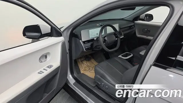 HYUNDAI IONIQ 5 2023 — 152 579 км, серебристо-серый, Корея — под ключ — фото 10