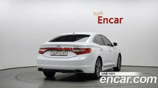 HYUNDAI GRANDEUR 2017 — 250 149 км, белый, Корея — под ключ — фото 4