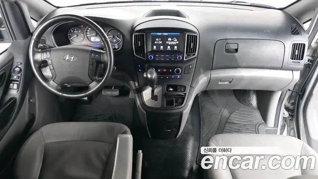 HYUNDAI GRAND STAREX 2020 — 89 041 км, серебристо-серый, Корея — под ключ — фото 7