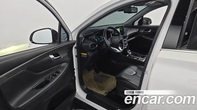 HYUNDAI SANTA FE 2019 — 87 001 км, белый, Корея — под ключ — фото 10