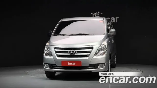 HYUNDAI GRAND STAREX 2018 — 126 218 км, серебристо-серый, Корея — под ключ — фото 3