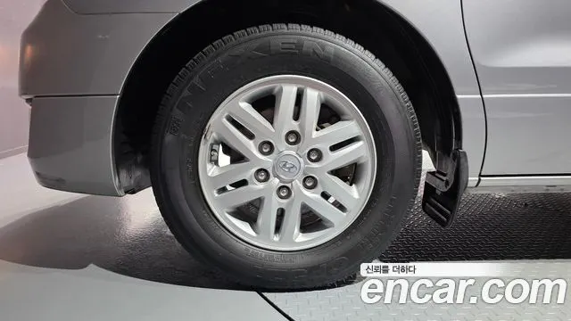 HYUNDAI GRAND STAREX 2018 — 126 218 км, серебристо-серый, Корея — под ключ — фото 5