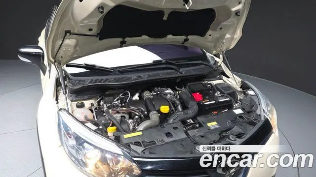 RENAULT KOREA QM3 2016 — 125 672 км, белый-перламутр, Корея — под ключ — фото 6