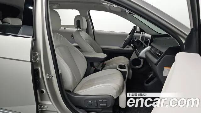 HYUNDAI IONIQ 5 2023 — 33 651 км, серебристо-серый, Корея — под ключ — фото 10