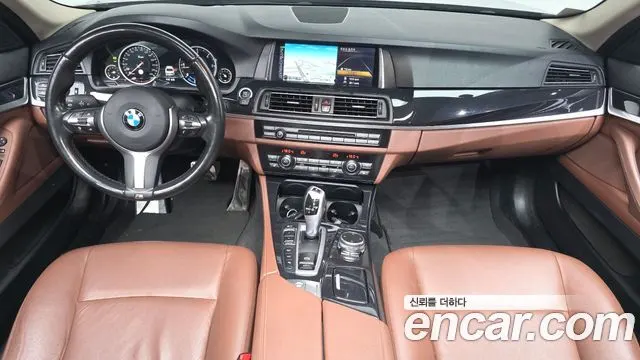 BMW 5 SERIES 2016 — 238 438 км, серебристо-серый, Корея — под ключ — фото 7