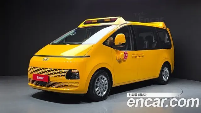 HYUNDAI STARIA — из Кореи под ключ