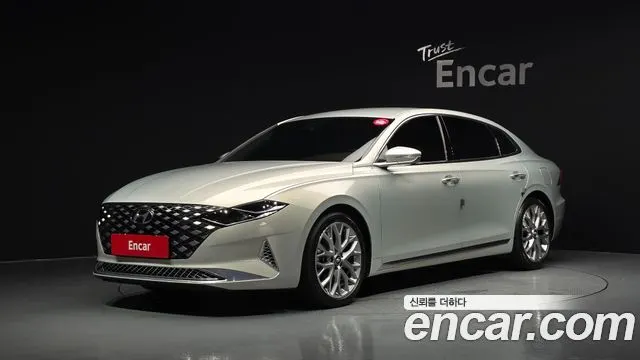 HYUNDAI GRANDEUR 2023 — 47 222 км, белый-перламутр, Корея — под ключ — фото 1