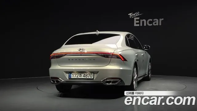 HYUNDAI GRANDEUR 2023 — 47 222 км, белый-перламутр, Корея — под ключ — фото 4