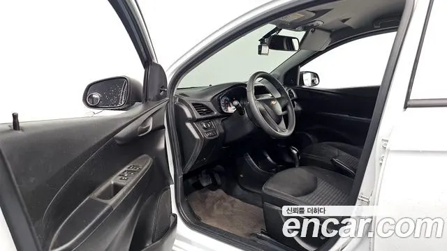 CHEVROLET SPARK 2016 — 127 679 км, белый, Корея — под ключ — фото 10