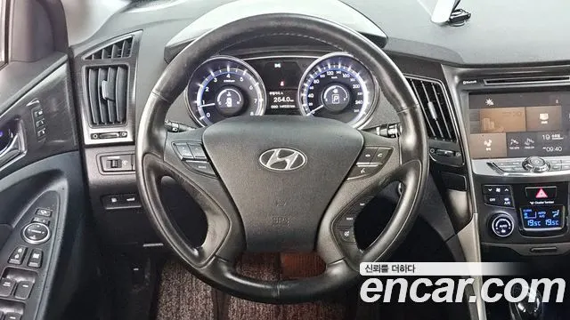 HYUNDAI SONATA THE BRILLIANT 2014 — 149 232 км, серебристый, Корея — под ключ — фото 11