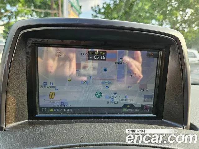 HYUNDAI GRAND STAREX 2018 — 242 825 км, серебристо-серый, Корея — под ключ — фото 9