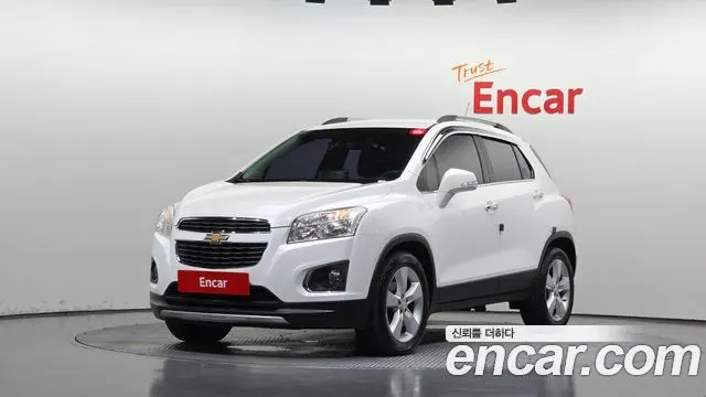 CHEVROLET TRAX 2014 — 117 436 км, белый, Корея — под ключ — фото 1