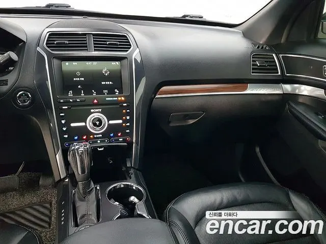 FORD EXPLORER 2019 — 141 314 км, чёрный, Корея — под ключ — фото 10