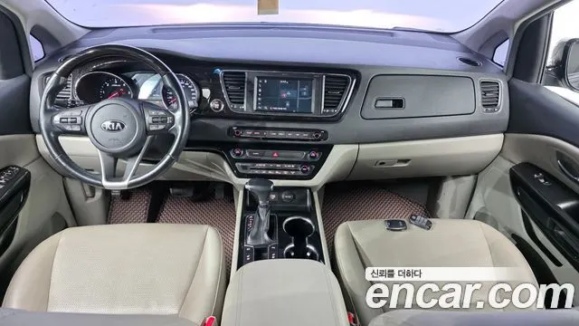 KIA CARNIVAL 2019 — 46 165 км, чёрный, Корея — под ключ — фото 7