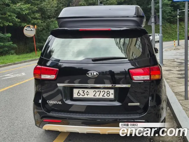 KIA CARNIVAL 2015 — 258 900 км, чёрный, Корея — под ключ — фото 4