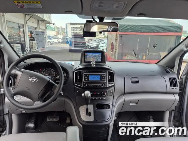 HYUNDAI GRAND STAREX 2018 — 158 245 км, серый, Корея — под ключ — фото 7