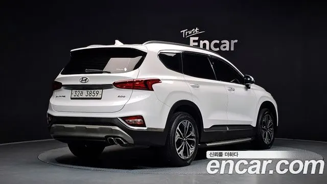 HYUNDAI SANTA FE 2019 — 95 927 км, белый, Корея — под ключ — фото 2